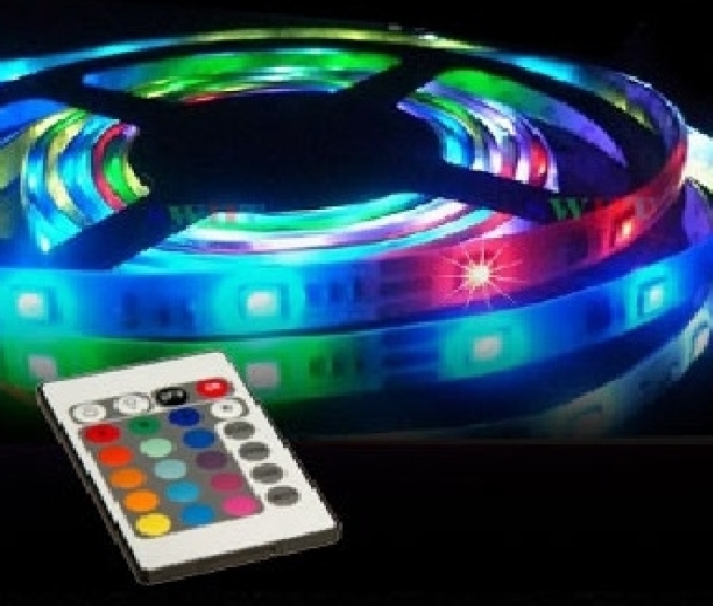 LED Premium hochwertige 500cm RGB 60  LED Stripe Rolle IP65 Fernbedienung 24